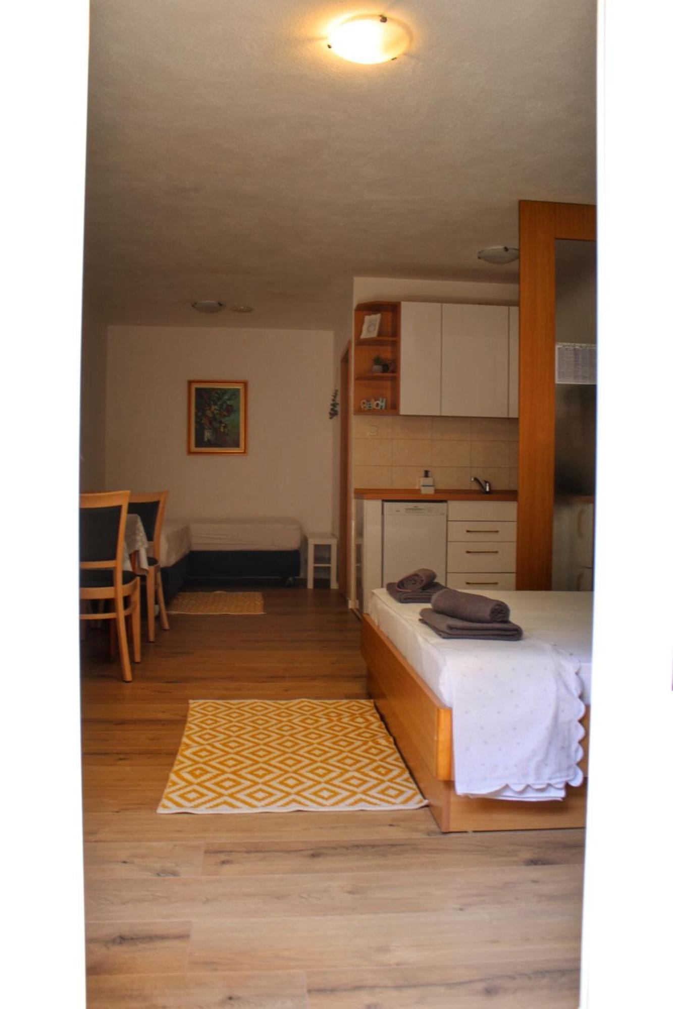 Studio Laura-Spacious Studio On The Main Beach Makarska Dış mekan fotoğraf